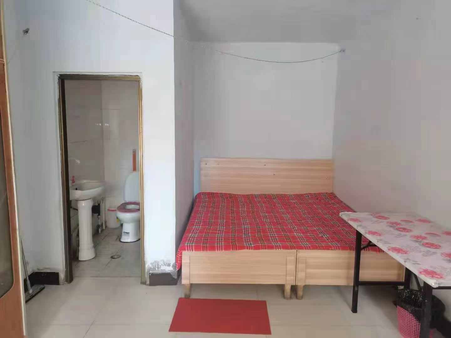出租建東街附近單間帶衛(wèi)生間
