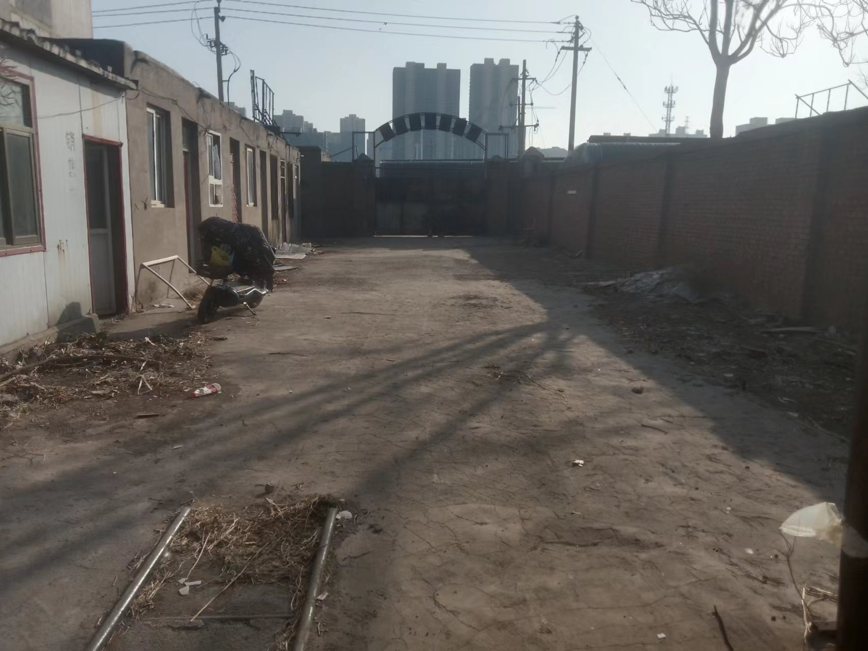 北環(huán)杜莊村西大棚院子出租