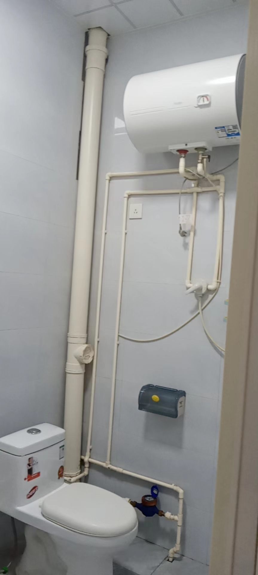 岀租富中花園附近一室一廳單元樓