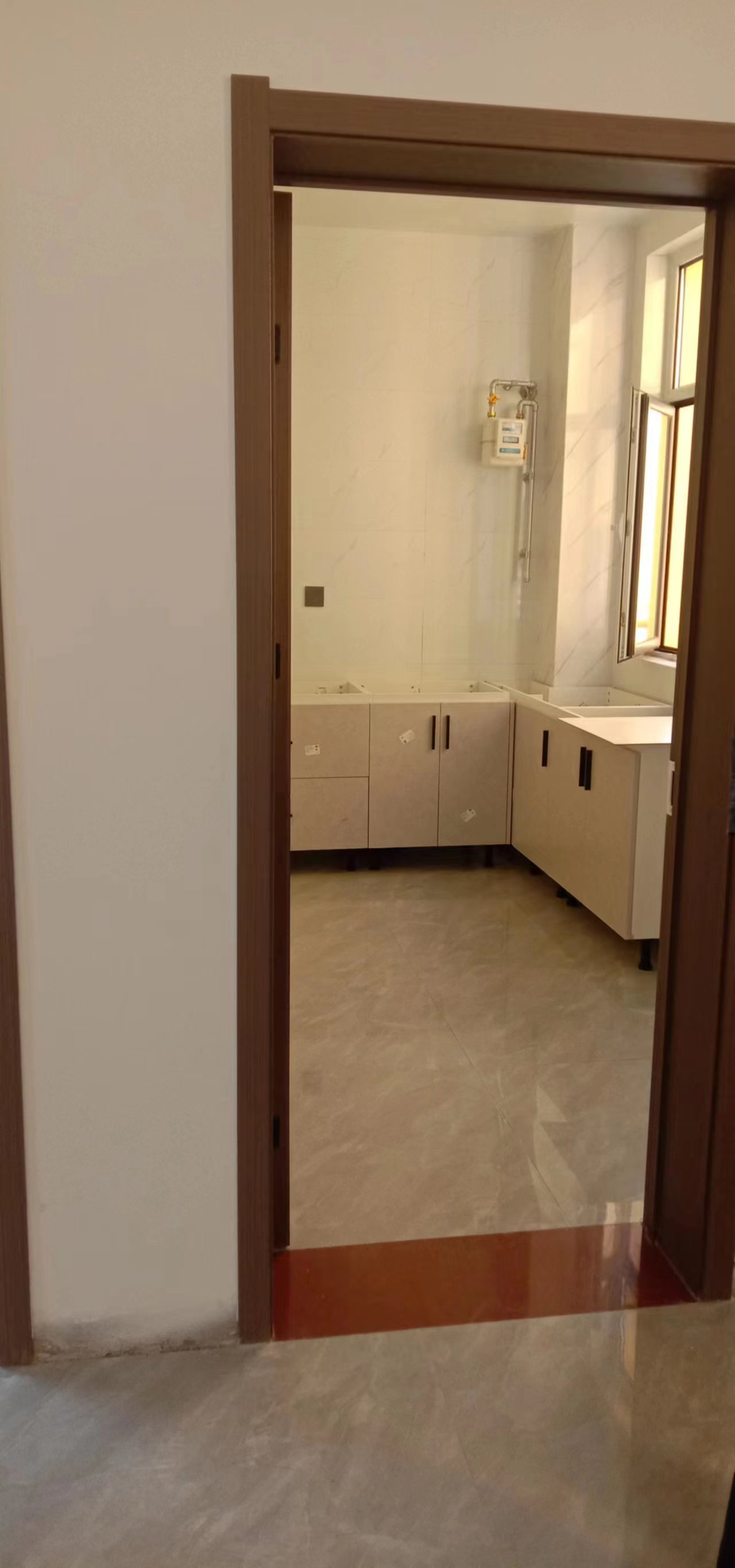 出租銀河小學(xué)附近單元樓兩室一廳,雙氣拎包入住