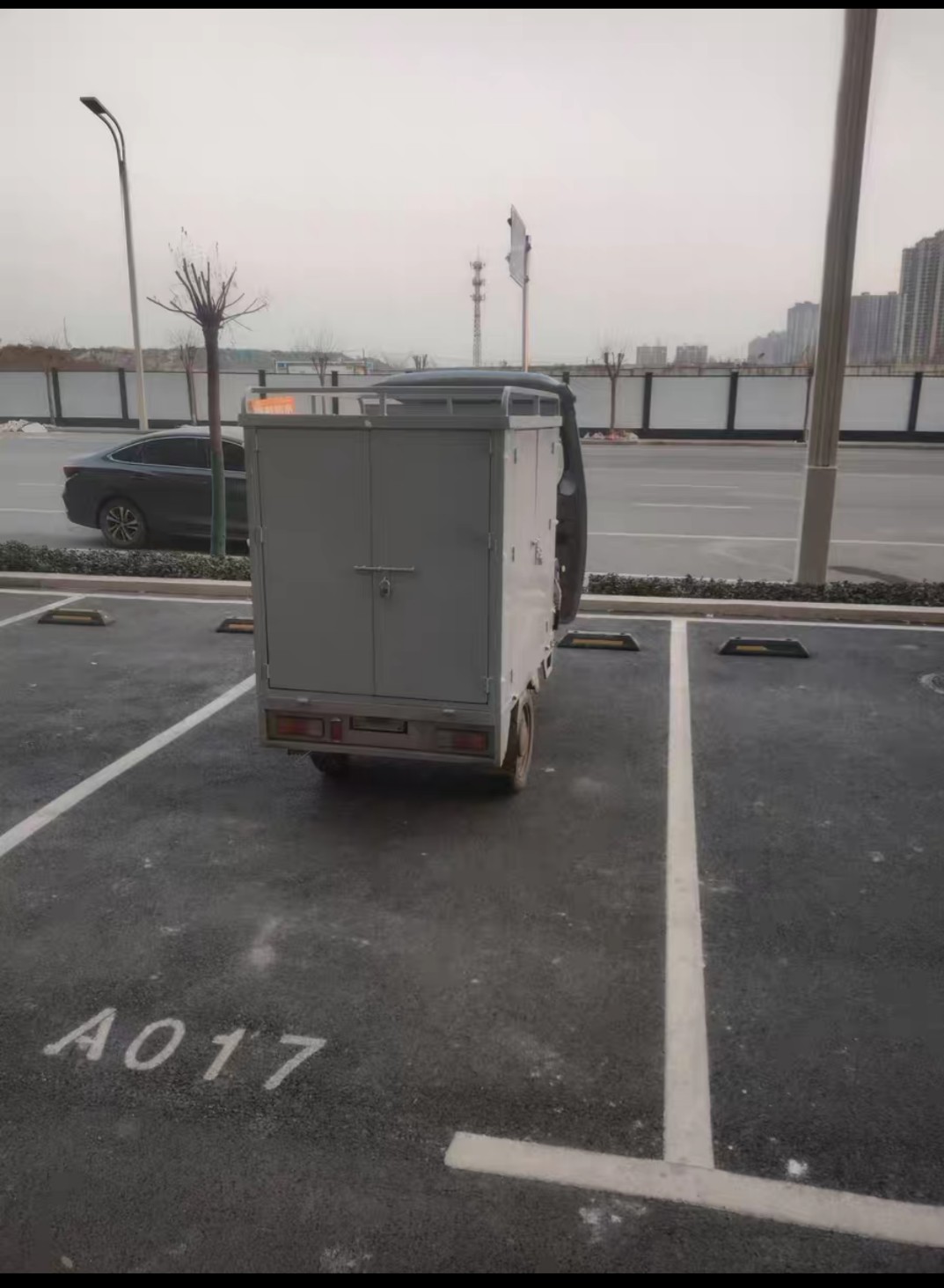 閑置三輪車后車廂