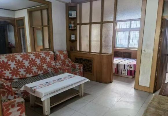D5C1出租八棟樓小區(qū) 三室一廳一衛(wèi)