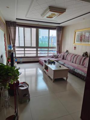 出租三中五中附近小區(qū)三室二廳一衛(wèi)一廚高層 家具家電齊全,拎包入住18303365312