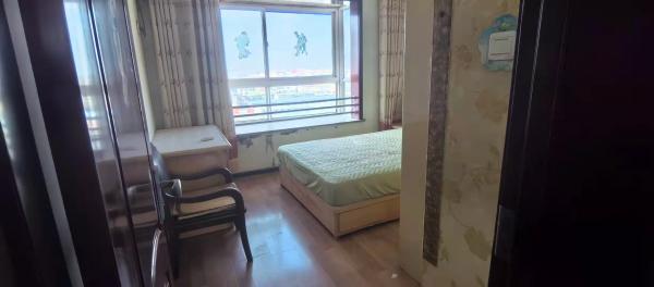 翡翠城三室一廳安泰三室一廳13500向陽小學(xué)附近二衛(wèi)